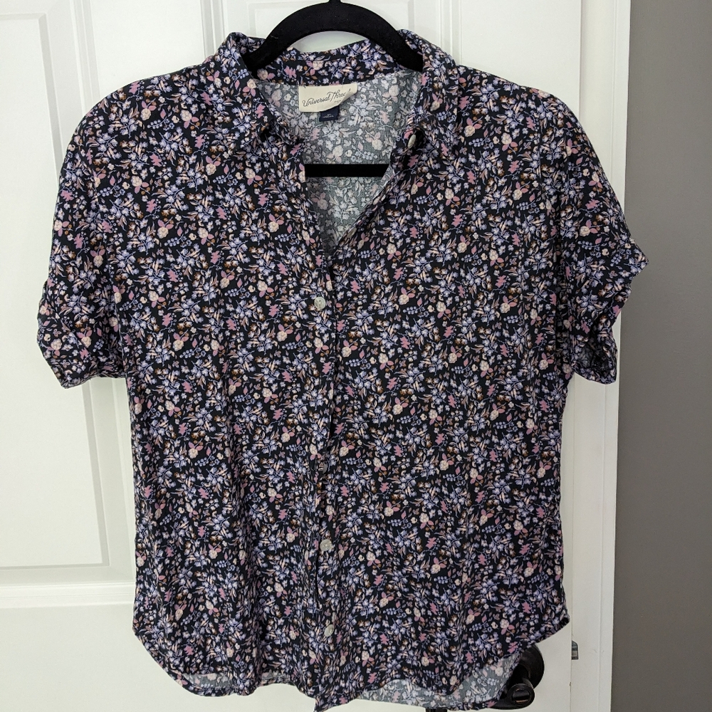 Flower Print Universal Thread Short Sleeve Button Up Shirt